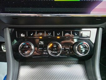Škoda Superb Combi 2.0 TDI SCR Sportline DSG - 17