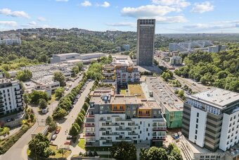 Predaj 4 izb. bytu v Cubicone, parking, pivnica, loggia - 17