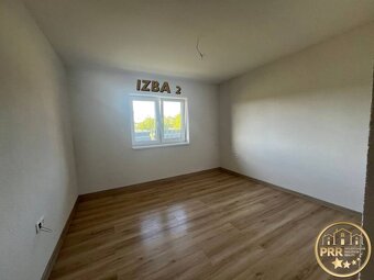 BUNGALOVY S FOTOVOLTIKOU A TEPEL.ČERPADLOM v obci Podlužany  - 17
