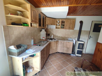 Útulná a priestranná rekreačná chata v chatovej osade v lo - 17