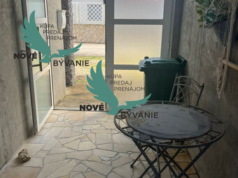 Dom 2x apartmán blízko mora v Chorvátsku na ostrove Vir - 17