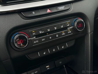 Kia Cee'd SW 1.6 CRDi M6, r.v.: 2021 - 17