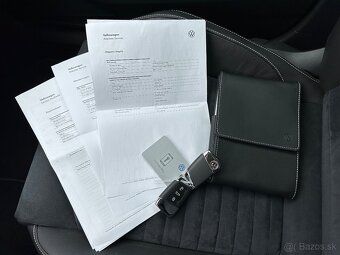Volkswagen Passat Variant 2.0 TDI Executive DSG - 17