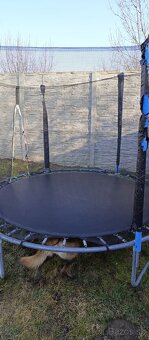 Dievčenský bicykel, trampolína, kolobežka, odrazadla - 17