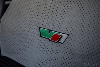 Škoda Octavia Combi 2.0 TDI CR RS DSG - 17