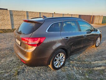 KIA Ceed 1.6 GDI 2018 Gold - 17