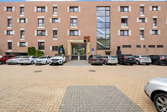 Na predaj 2 izbový apartmán MELROSE ul. Betliarska BA V - 17