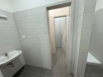 Prenájom nového skladového priestoru 1879 m² vrátane kancelá - 17