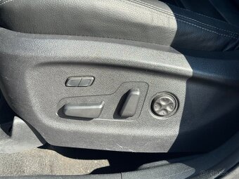 Kia Sorento 2.2 CRDi VGT 4WD ISG Platinum A/T - 17