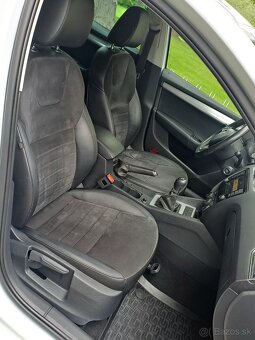 ŠKODA OCTAVIA combi 2.0TDI Elegance - 17