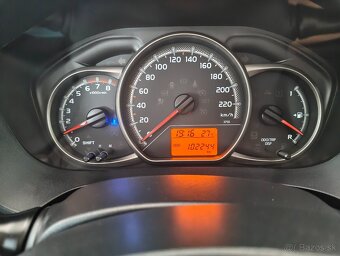 Toyota Yaris 1.33 len 102 tisíc km kúpené na SK - 17
