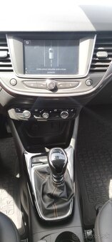 Opel Crossland X  1.2 turbo  benzin 96 kw, M6 - 17