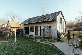 6 izbový - dvojgereračný rodinný dom v obci Lakšárska n.Ves - 17