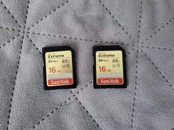 Nikon D7000 (len 24tis. záberov) + Tamron 17-50mm f/2.8 VC + - 17