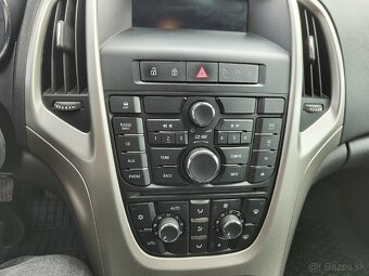 Opel Astra 2012 roku - 17