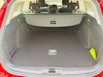 Ford Focus 1.5TDCI Trend-1.MAJITEL -ČR - 17