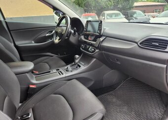 Hyundai i30 1.6-ALL INCLUSIVE-TAŽNÉ 1,5t - 17