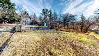 Záhradná chatka s vysporiadaným pozemkom Zvolen / Neresnica - 17