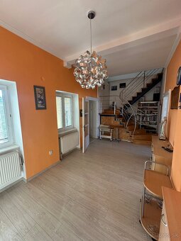 Dvojgeneračný poschodový rodinný dom - 17