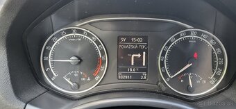 Škoda Octavia Combi RS 2.0 TDI 125 kW rok 2010 - 17