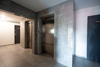 REZERVOVANÉ - NA PREDAJ 3 – IZBOVÝ BYT NA ETAPE S 2 LOGGIAMI - 17