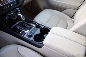 Volkswagen Touareg 3.0 TDI - 17