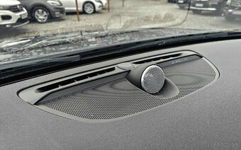 Volvo V90 D3 2.0L Momentum A/T - 17