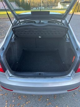Škoda Octavia 2 facelift 1.6 TDI (77 kW), 2010, 189 tis. km - 17