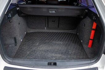 Škoda Octavia Combi SCOUT2.0 TDI DSG 4x4 - 17