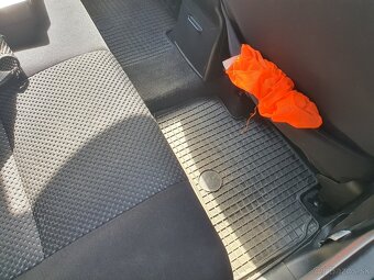 Suzuki Grand Vitara 1.9 DDiS 4x4 | 2007 | 226 140 km | STK d - 17