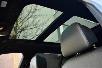 BMW 540i xDrive Touring - 17