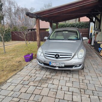 Predám Mercedes R -320 cdi 4x 4 a 6 miest - 17