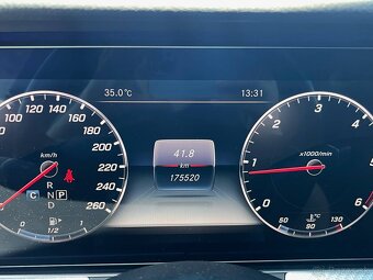 Mercedes-Benz E trieda Kombi 220 d All-Terrain 4MATIC A/T - 17