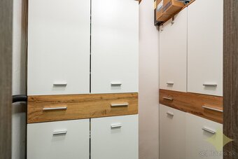 3-izbový zariadený byt po rekonštrukcii na prenájom – Žiar n - 17