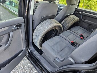 Volkswagen Touran  1.9tdi 77kw 2004 - 17