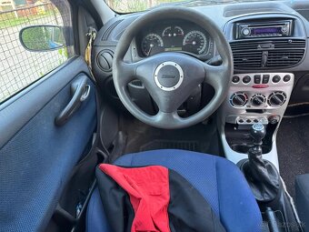 Fiat Punto 1.2 - 17