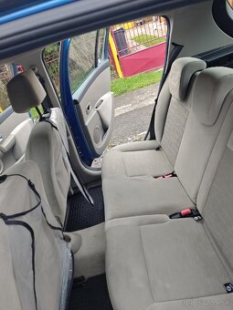 Renault Clio III, rok 2005, 1.5 dCi, 50 kW - 17