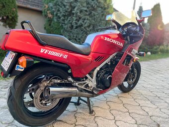 Honda vf 1000 f2 - 17