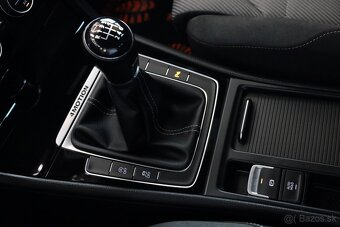 Volkswagen Golf Variant 2.0 TDI R-Line Comfortline 4MOTION - 17