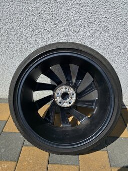 Letné 5x112 VW Rosario Pirelli P Zero 245/35 R20 DOT1823 - 17