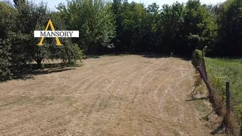 Na predaj väčší rodinný dom/chalupa na pozemku 2591 m2 v obc - 17