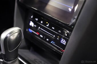 VW Passat B8 Variant 2.0TDI 110kW DSG - záruka Autodraft - 17