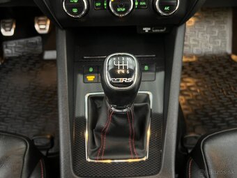 Škoda Octavia Combi 2.0 TFSI RS - 17