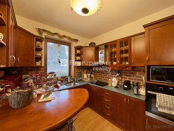 Na predaj sympatický 4-izbový klimatizovaný rodinný dom - 17