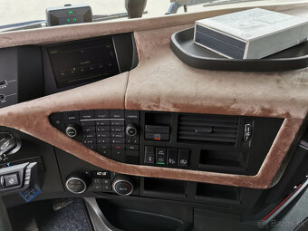 Prodám tahač návěsů VOLVO FH 13 500 EURO 6 dvouokruhová hydr - 17