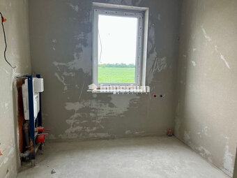 Rovinka -predaj 4 izbový byt so záhradkou. - 17