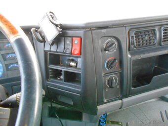 RENAULT KERAX - 17