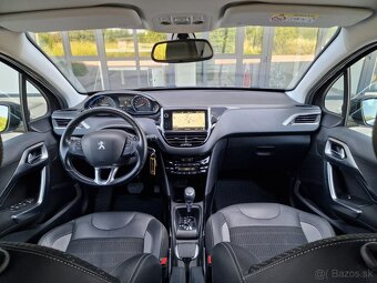 Peugeot 2008 1.2 PureTech 110 E6.2 Allure A/T - 17