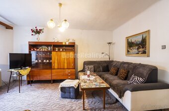 PREDAJ Rodinný dom s veľkým pozemkom a vlastnou studňou, Skl - 17