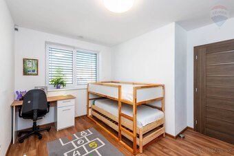 4 - izbová novostavba - bungalov s garážou na pozemku 422 m2 - 17
